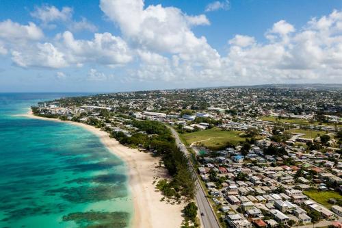 Photo of coastline in the Caribbean